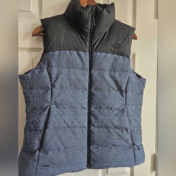Womens Northface Vest - Picture 1 of 7